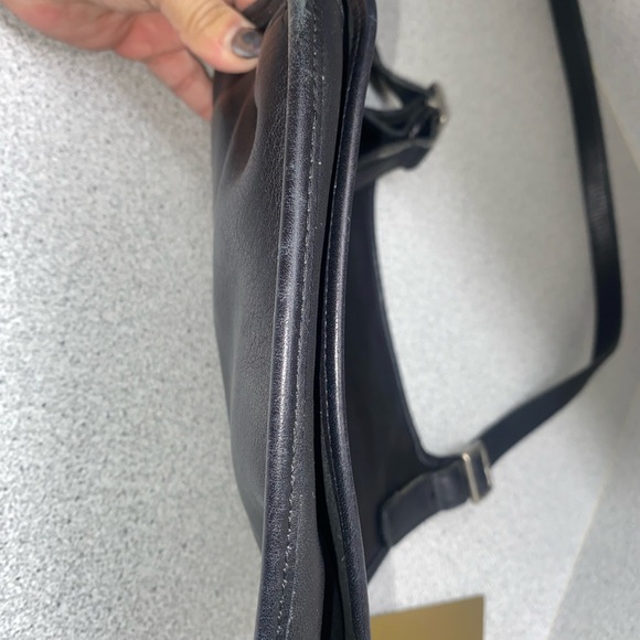 CC1-Coach Vintage Small Hippie Flap Leather Shoulder/Crossbody Bag GUC - Picture 8 of 15